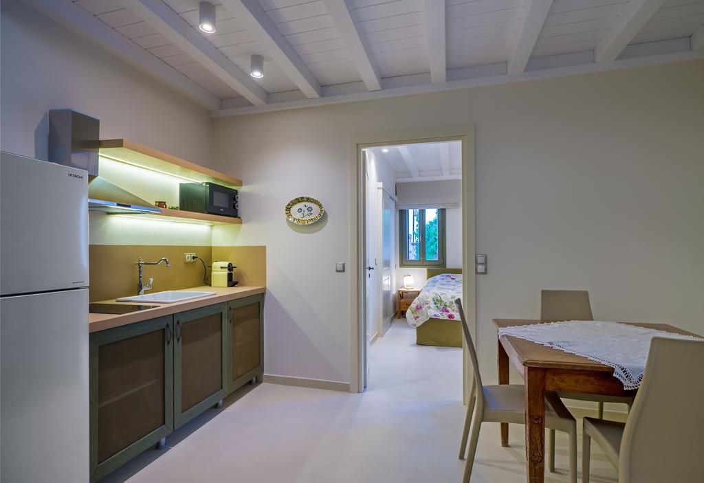 Belvedere Andros Batsi  Luaran gambar