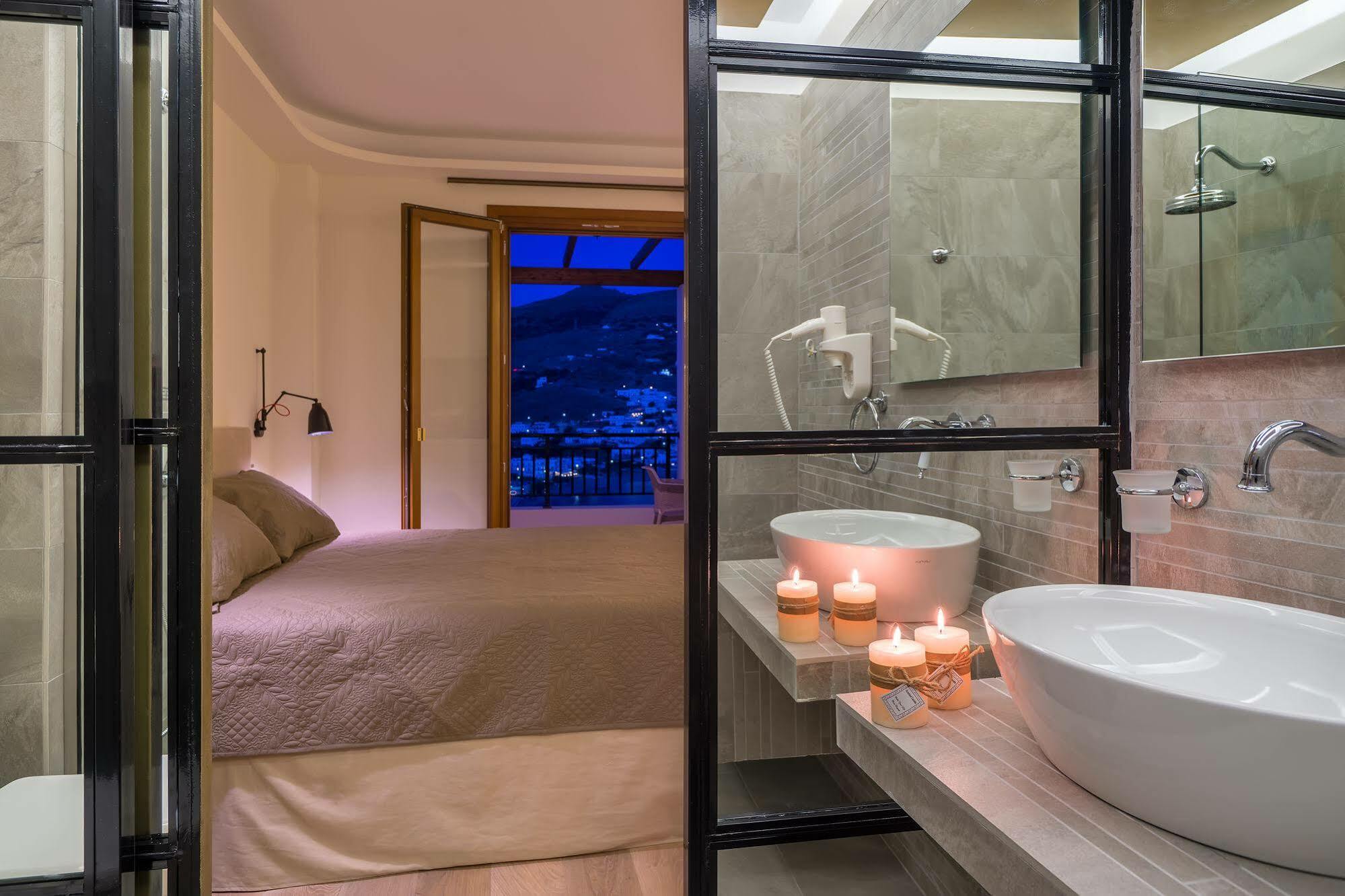 Belvedere Andros Batsi  Luaran gambar