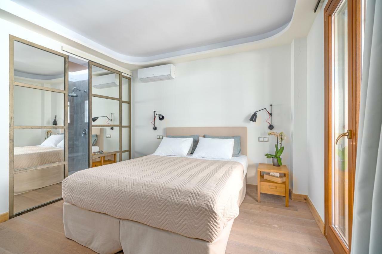 Belvedere Andros Batsi  Luaran gambar