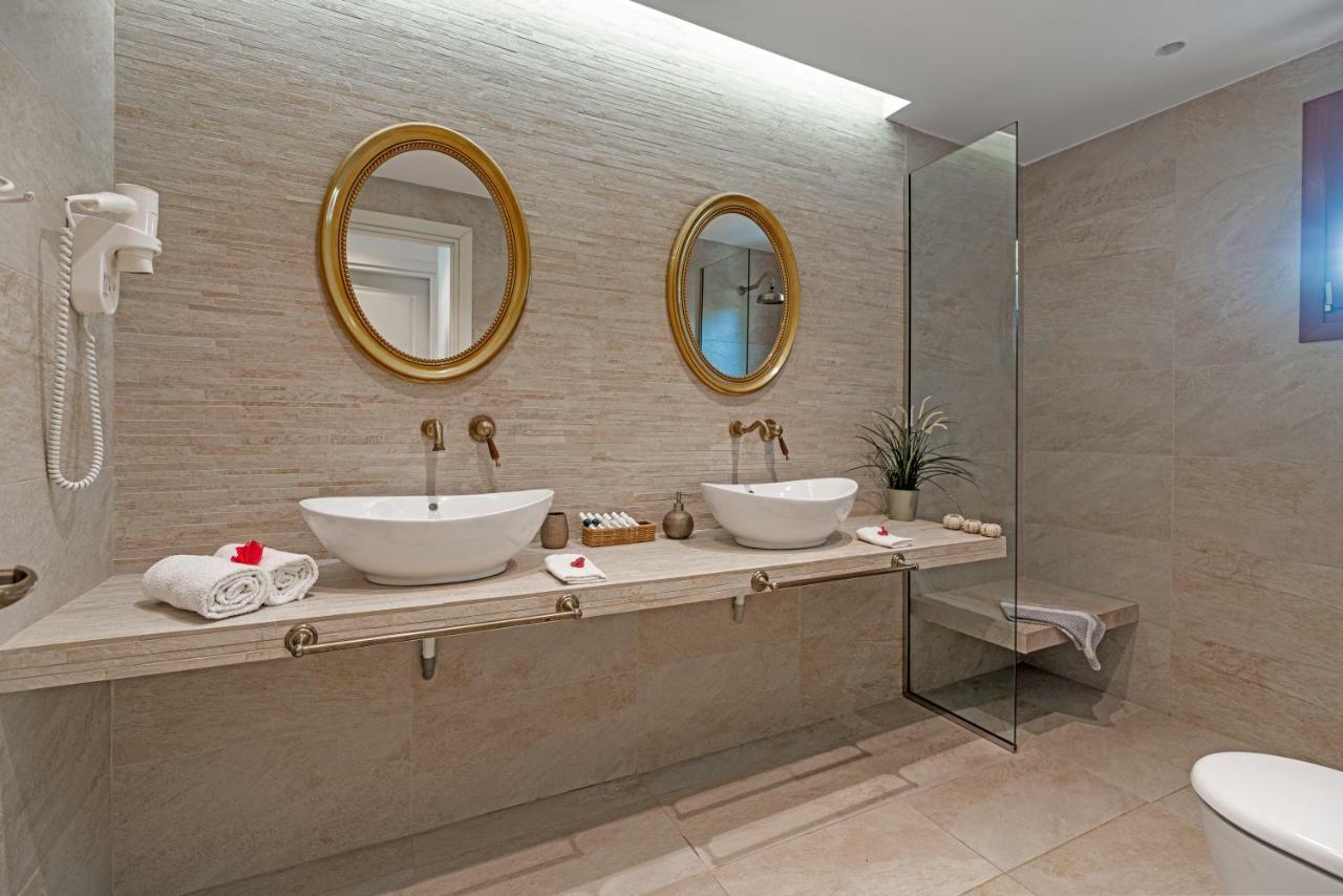 Belvedere Andros Batsi  Luaran gambar