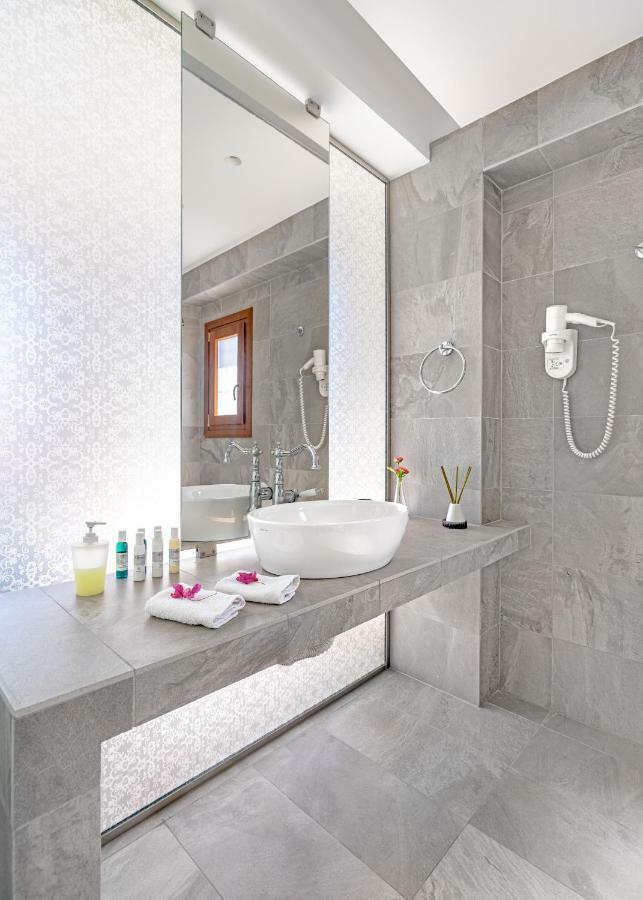 Belvedere Andros Batsi  Luaran gambar