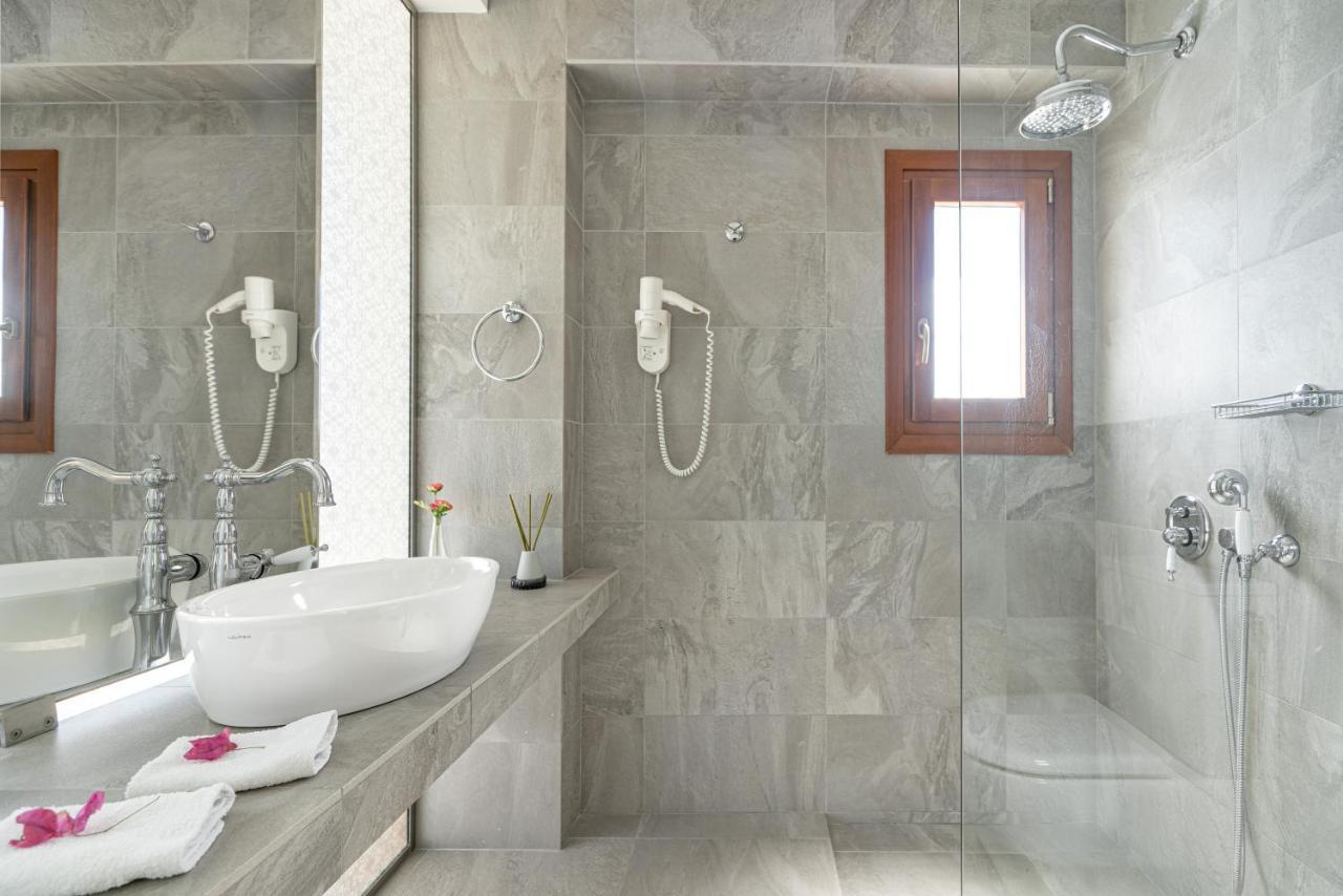 Belvedere Andros Batsi  Luaran gambar